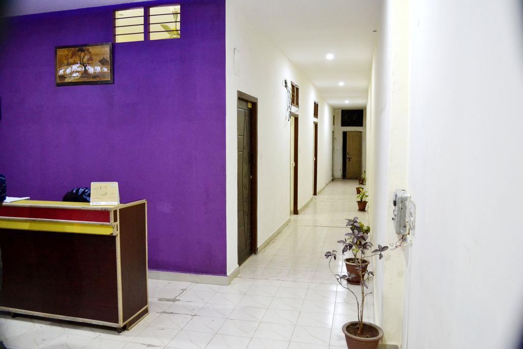 Galaxy Comforts Hotel Mysore Exterior foto