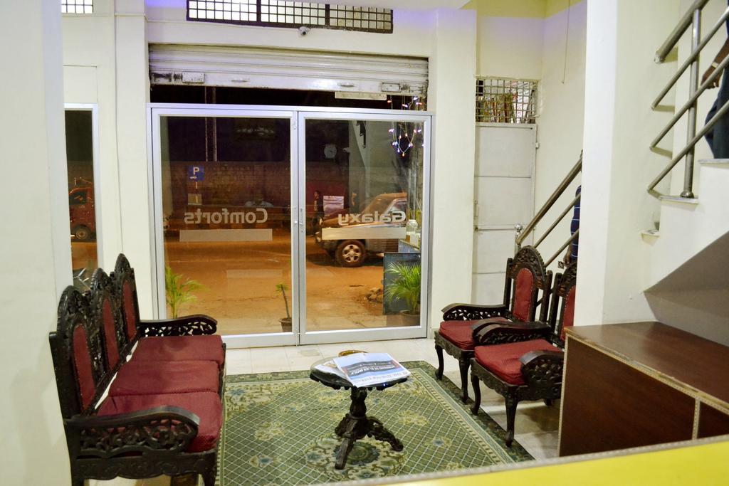 Galaxy Comforts Hotel Mysore Exterior foto