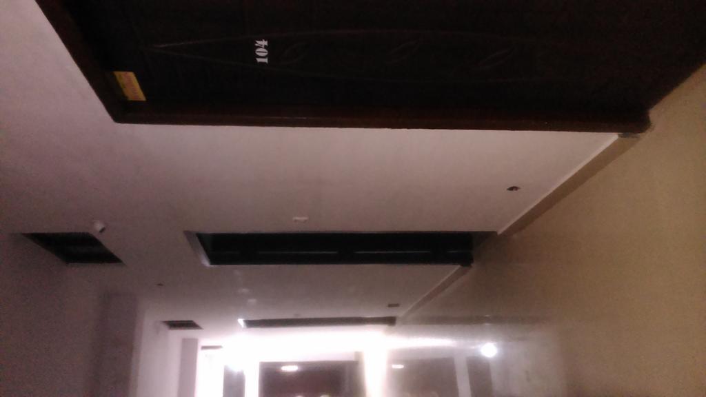 Galaxy Comforts Hotel Mysore Exterior foto