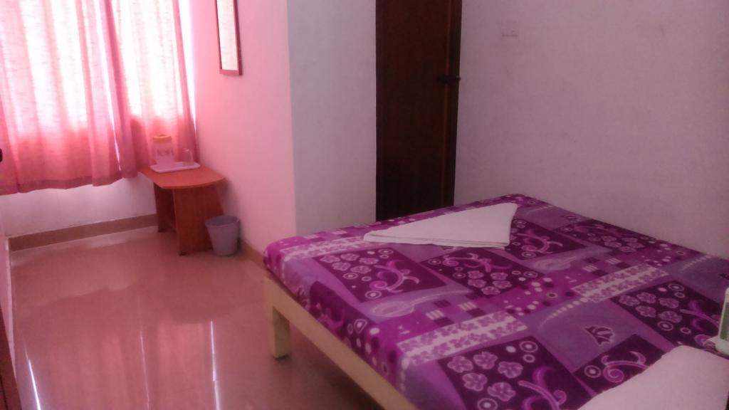Galaxy Comforts Hotel Mysore Cameră foto